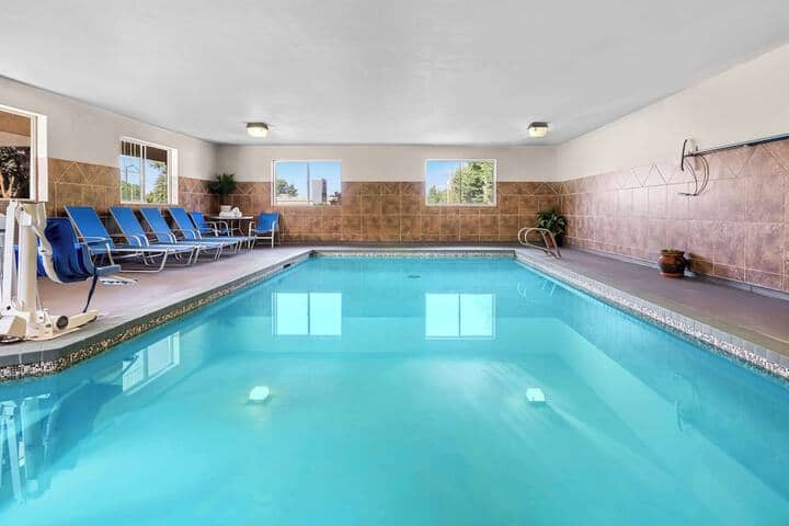 Pool 20 of 26